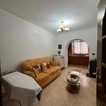 In Center شقة Përmet